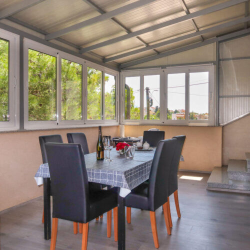 Kitchen and dining area