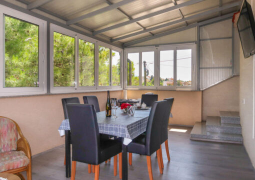 Kitchen and dining area