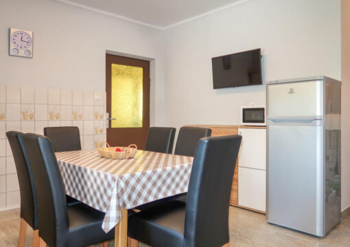 Kitchen and dining area