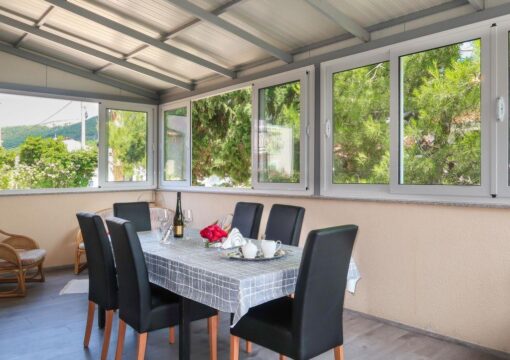 Kitchen and dining area